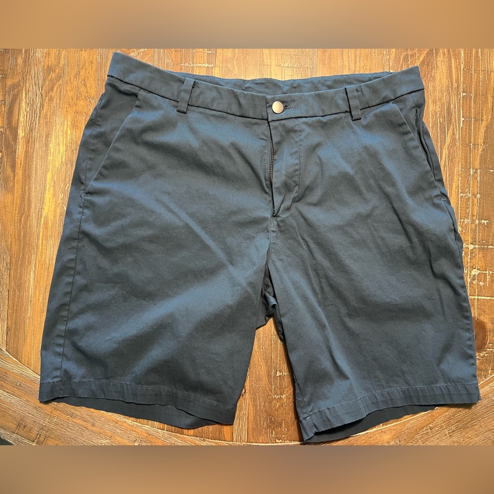 Lululemon men’s commission short. Navy. Size 34. Like new!